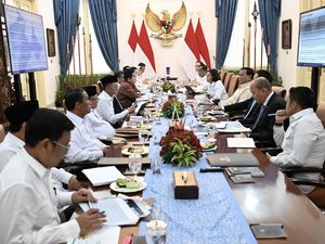 Video: Pemerintah Umumkan 5 Paket Stimulus, Ini Daftarnya... Video: Pemerintah Umumkan 5 Paket Stimulus, Ini Daftarnya...