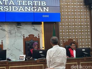 Divonis 5 Tahun Penjara, Pengelola TPS Liar di Limo Ajukan Banding Divonis 5 Tahun Penjara, Pengelola TPS Liar di Limo Ajukan Banding