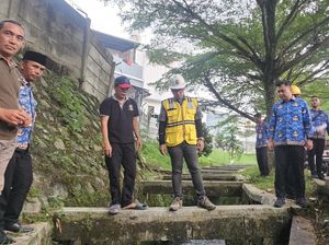 Tinjau Tempat Rawan Banjir, Wawalkot Tangsel Petakan Solusi Terbaik