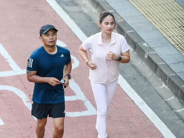 Wendi Cagur dan Istri Mulai Nikmati Lari Usai Diracuni Andhika Pratama