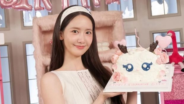 Yoona SNSD