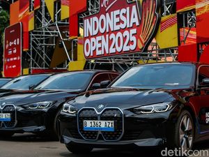 Deretan Mobil Listrik Mewah Mejeng di Indonesia Open 2025 Deretan Mobil Listrik Mewah Mejeng di Indonesia Open 2025