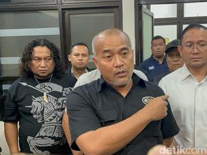 Mobil Rental Komplotan Bobol Toko Rokok di Jatim Dikembalikan Polisi Mobil Rental Komplotan Bobol Toko Rokok di Jatim Dikembalikan Polisi