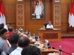 Koster Beberkan Skema Program Satu Keluarga Satu Sarjana, Dimulai Agustus 2025