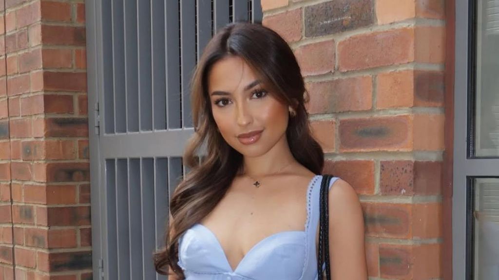 Terbang dari Bali, Jennifer Coppen Siap Dukung Timnas Indonesia atau Justin Hubner? Terbang dari Bali, Jennifer Coppen Siap Dukung Timnas Indonesia atau Justin Hubner?