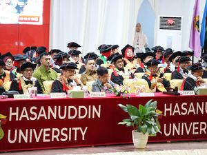 Orasi Ilmiah di Wisuda Unhas, Jusuf Kalla Cerita Sulitnya Alumni Cari Kerja Orasi Ilmiah di Wisuda Unhas, Jusuf Kalla Cerita Sulitnya Alumni Cari Kerja