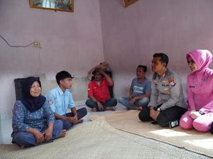 Siswa Gagal Ujian gegara Tunggak Uang Praktik Diangkat Anak Kapolres Rohul