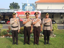 Mengabdi 37 Tahun, 2 Anggota Polres Mojokerto Kota Diganjar Naik Pangkat