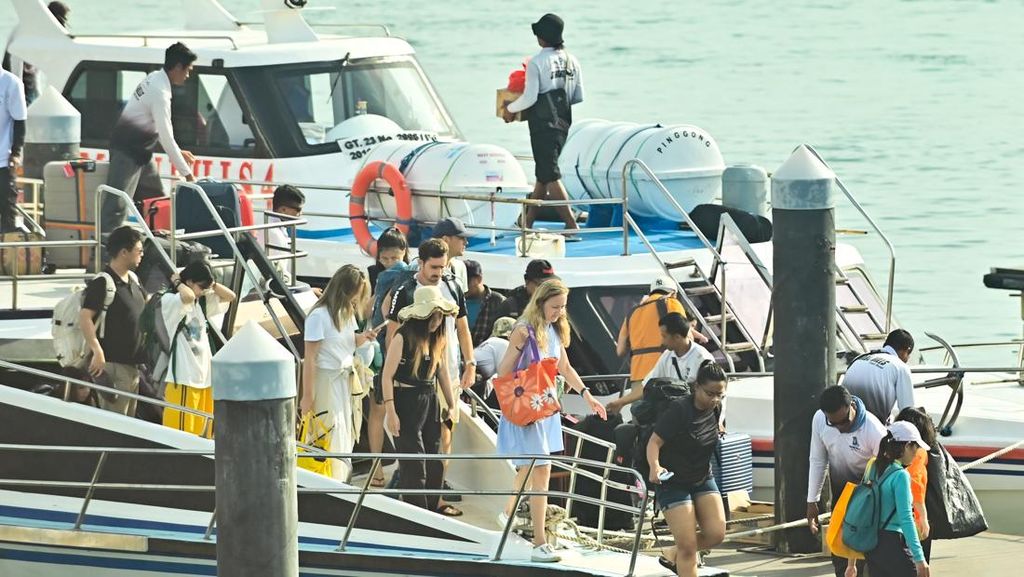 Kunjungan Wisman ke Bali Naik 25,56 Persen, Didominasi Turis Australia Kunjungan Wisman ke Bali Naik 25,56 Persen, Didominasi Turis Australia