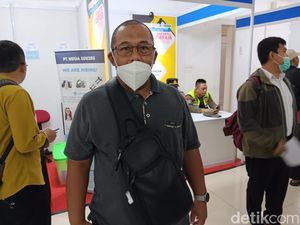 Kisah Ayah dan Anak Sama-sama Nganggur Lama, Bareng-bareng Cari Kerja Kisah Ayah dan Anak Sama-sama Nganggur Lama, Bareng-bareng Cari Kerja