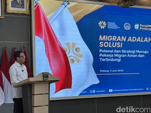 Menteri Karding Puji Mental Merantau Orang Minang Menteri Karding Puji Mental Merantau Orang Minang