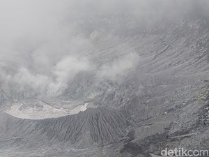 Aktivitas Terkini Gunung Tangkuban Parahu, Warga Diminta Waspada Aktivitas Terkini Gunung Tangkuban Parahu, Warga Diminta Waspada