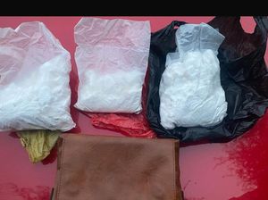 Polisi Bongkar Peredaran Narkoba Heroin Senilai Miliaran Rupiah di Jakarta Polisi Bongkar Peredaran Narkoba Heroin Senilai Miliaran Rupiah di Jakarta