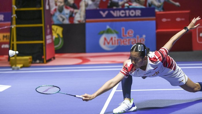 Putri KW lolos ke semifinal Kejuaraan Dunia BWF 2025 (ANTARA FOTO/Hafidz Mubarak A)