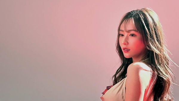 Potret Tenka Hashimoto, Aktris Jepang Diduga Terima Donor Sperma Elon Musk