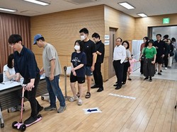 Jutaan Warga Korsel Gunakan Hak Suara Saat Pilpres, Antrean Terpantau di TPS