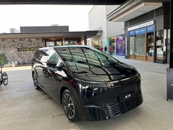 MPV Listrik Premium Xpeng X9 Bakal Dirakit di Purwakarta