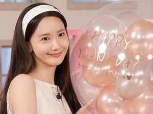 6 Gaya Yoona SNSD Rayakan Ultah ke-35, Cantik Awet Muda Disebut Bak Vampir 6 Gaya Yoona SNSD Rayakan Ultah ke-35, Cantik Awet Muda Disebut Bak Vampir