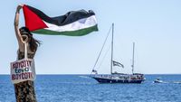 Demi Kemanusiaan, Aktivis Greta Thunberg Berlayar dari Italia ke Gaza