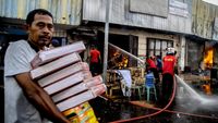 Api Lahap Deretan Toko Elektronik di Ternate