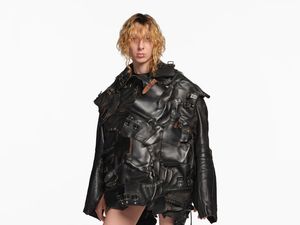 Foto: Koleksi Balenciaga Spring 2026, Ada Sentuhan Kreatif Britney Spears