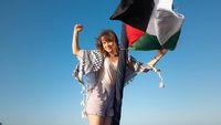 9 Potret Greta Thunberg, Aktivis Muda Berlayar ke Gaza Demi Bela Palestina
