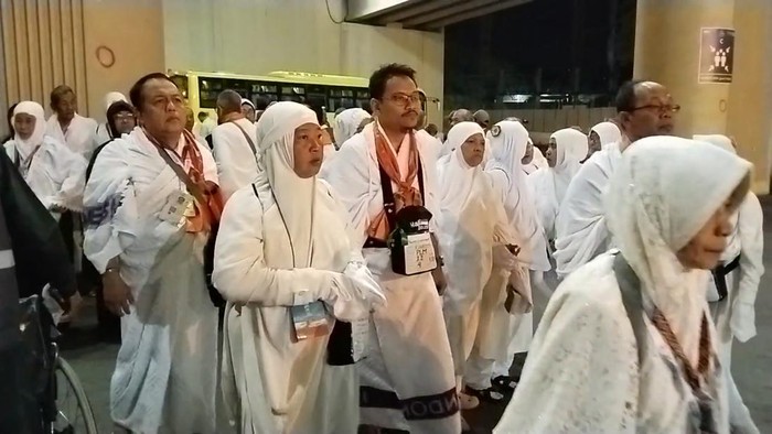 Ilustrasi Jemaah Haji Ilustrasi Jemaah Haji