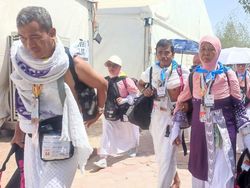 Potret Jemaah Haji RI Tiba di Arafah Jelang Wukuf