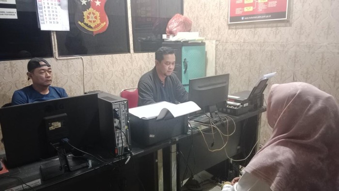 Korban melapor ke Polsek Ngoro Korban melapor ke Polsek Ngoro