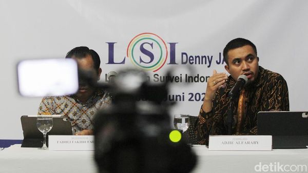 LSI Denny JA: Lapangan Pekerjaan Rapor Merah Prabowo-Gibran