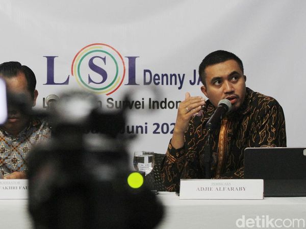 LSI Denny JA: Lapangan Pekerjaan Rapor Merah Prabowo-Gibran