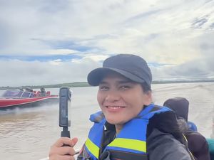 19 Tahun Setelah Insiden Laut Arafuru, Medina Kamil Bertualang ke Pulau Tiga Lagi 19 Tahun Setelah Insiden Laut Arafuru, Medina Kamil Bertualang ke Pulau Tiga Lagi