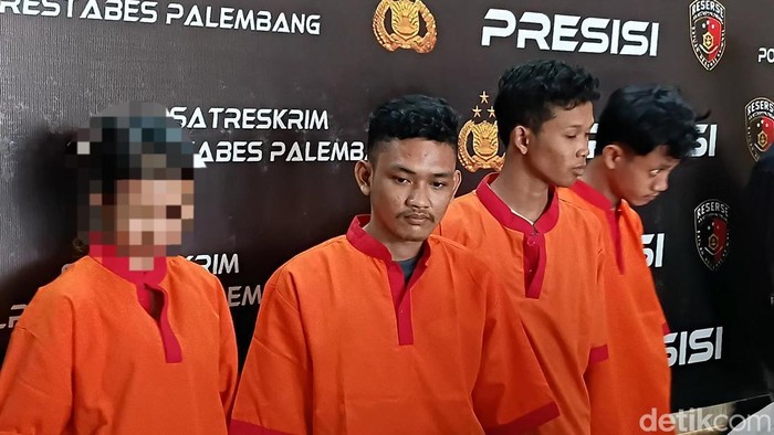 Polisi ringkus 4 persekutuan pemeras berkedok Open BO via MiChat di Palembang,