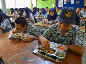 Makan Gratis di Tangsel Dikasih dalam Bentuk Mentah, Ini Kata BGN Makan Gratis di Tangsel Dikasih dalam Bentuk Mentah, Ini Kata BGN