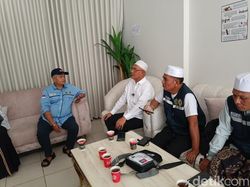 Jemaah Haji Asal Sumut Keluhkan Keterlambatan Sarapan Pagi di Makkah