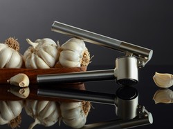 Bawang Putih Efektif Menangkal Kolesterol, Benarkah?