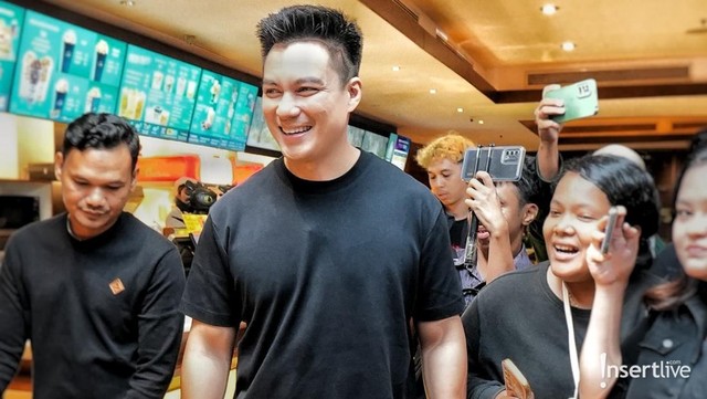 Berita Seputar Selebriti Insertlive Terkini : Pengacara Ungkap Alasan Hak Asuh Anak Jatuh ke Baim Wong, Singgung Soal Kedekatan