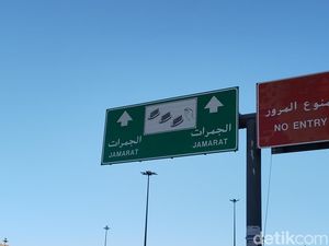 Tentang Mina dan Makna di Balik Lempar Jumrah oleh Jemaah Haji