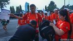 Gaya Suporter China Masuki Stadion GBK