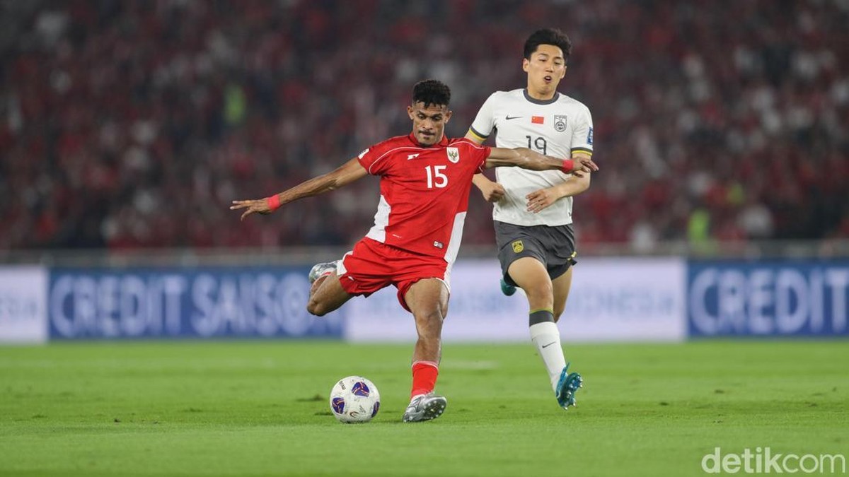 Ricky Kambuaya di laga Indonesia vs China. (Foto: Rifkianto Nugroho/detikcom)