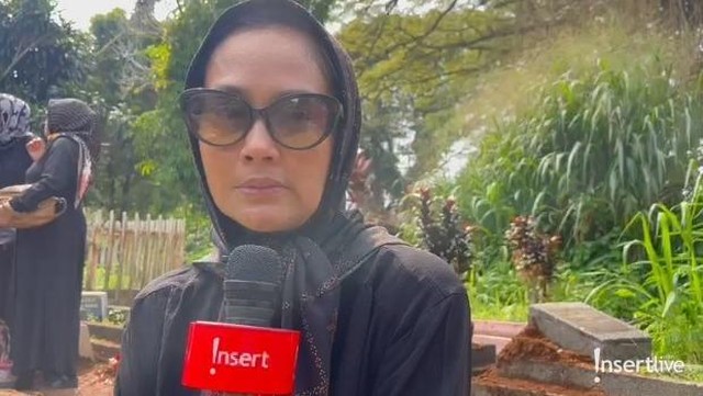 Update Informasi Selebriti InsertLive : Istri Ungkap Kronologi Meninggalnya Chairil JM