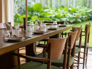 5 Ciri Khas Kafe Favorit Ibu-ibu, dari Suasana hingga Menunya