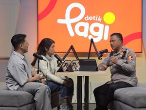 Kakorlantas Pastikan Jajaran Penuh Adab Tertibkan Over Dimensi dan Overload Kakorlantas Pastikan Jajaran Penuh Adab Tertibkan Over Dimensi dan Overload