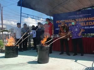Kanwil Ditjen Pas Sulteng Musnahkan 194 HP Hasil Razia di Lapas dan Rutan Kanwil Ditjen Pas Sulteng Musnahkan 194 HP Hasil Razia di Lapas dan Rutan