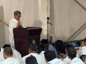 Khatib Wukuf Ajak Jemaah Haji Doakan RI Maju dan Bebas Korupsi