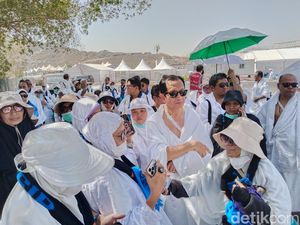 Temui Jemaah Haji RI, Menag Dicurhati soal Perjalanan ke Arafah Temui Jemaah Haji RI, Menag Dicurhati soal Perjalanan ke Arafah