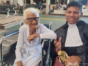 Hakim Tolak Eksepsi Nenek 93 Tahun dalam Kasus Pemalsuan Silsilah Hakim Tolak Eksepsi Nenek 93 Tahun dalam Kasus Pemalsuan Silsilah