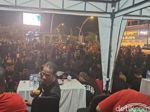 Ribuan Warga Kupang Ikut Nobar Indonesia Vs China, Jalanan Macet Ribuan Warga Kupang Ikut Nobar Indonesia Vs China, Jalanan Macet