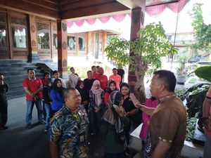 Minta Perlindungan, Pegawai Dispendukcapil Ponorogo Geruduk Bupati Minta Perlindungan, Pegawai Dispendukcapil Ponorogo Geruduk Bupati