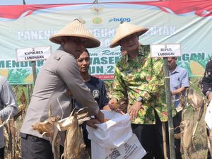 Industri Pakan Ternak Terbesar se-Asia Tenggara Akan Dibangun Di Lamongan Industri Pakan Ternak Terbesar se-Asia Tenggara Akan Dibangun Di Lamongan